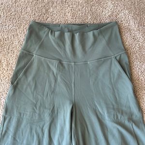 Lululemon Align Wide Leg Cropped Pant